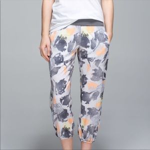 Lululemon Om Mini Art Pop Joggers